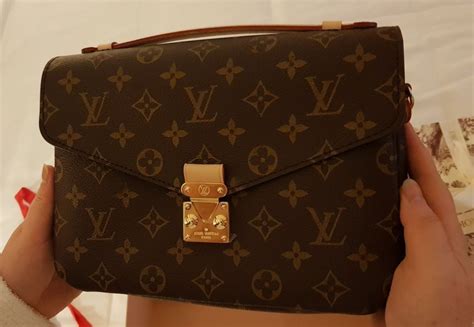 mi bolso louis vuitton no tiene código|verificación de Louis Vuitton.